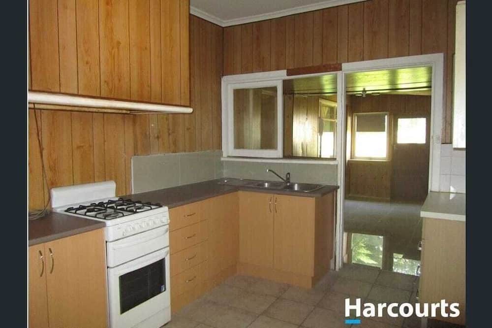 Springvale House | Springvale Couple Room for Rent