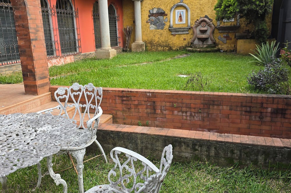 Zona 13 House | Marvelous bedroom at 3 minutes from the Guatemala City Airport