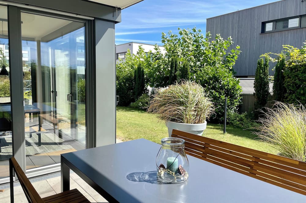 Blaustein Apartment | Traumhafte Ferienwohnung Blaustein-panorama - neu und mit Eigenem Garten!