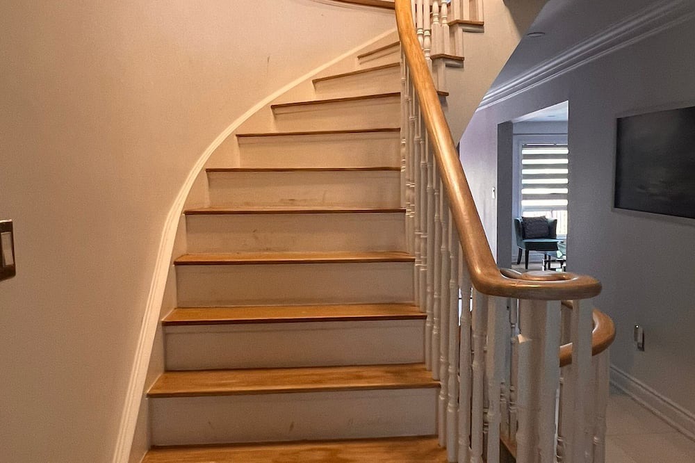 Churchill Meadows House | Huge Happy Home in Mississauga Ontario Canada .