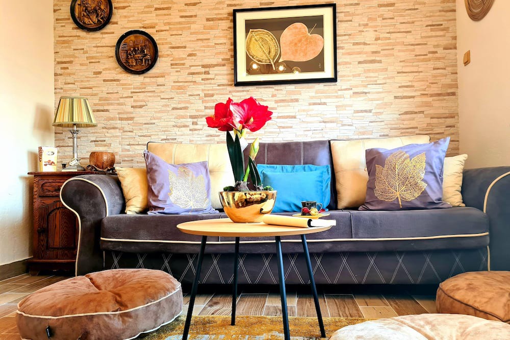 Ohrid House | 3-bedroom villa in charming Ohrid with WiFi, AC. Enjoy your stay