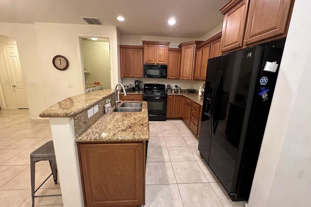 Marana House | Peaceful, 4-bedroom oasis with fruit trees and sparkling pool.