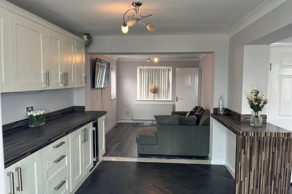 Chatham Cabin | Shared room accommodation Lodge in Chatham