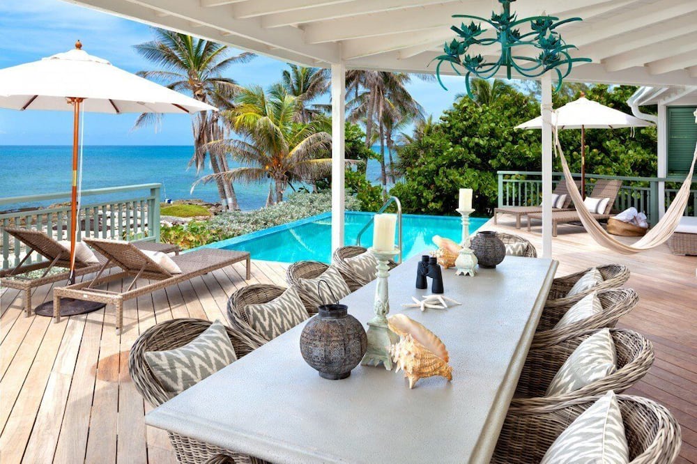 Green Garden Villa | Beautiful 7-Bedroom Emily House Villa