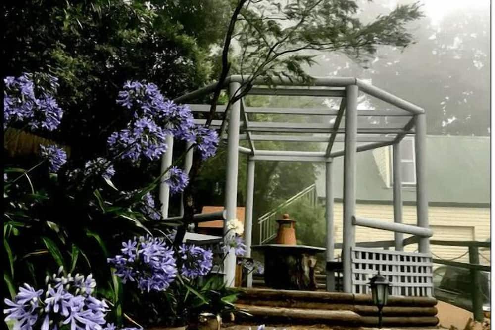 Katoomba Villa | Blue Mountains Katoomba Holiday Cottage