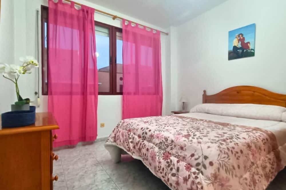 Brena Alta Apartment | Apartment 'Amanecer Las Breñas' with Sea View, Shared Terrace and Wi-Fi