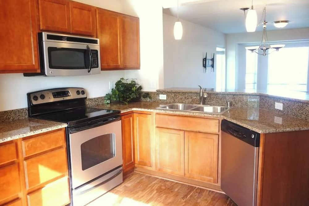 Northeast Anchorage House | Wonderful 3-bedroom townhome in Anchorage with mountain views