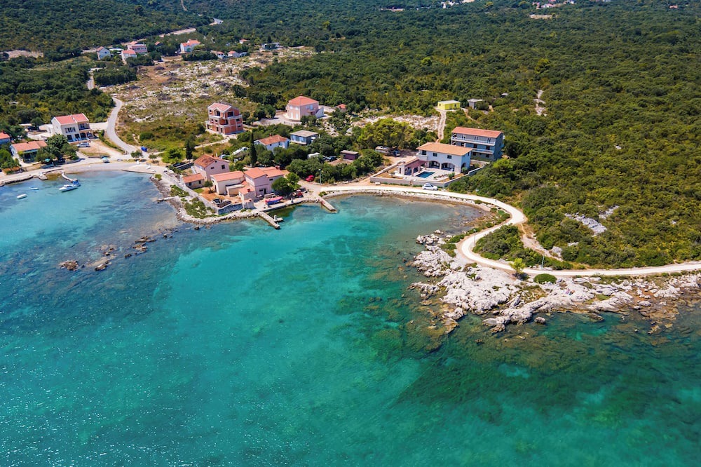 Janjina Villa | Villa Oz, Vintage Beachfront Serenity