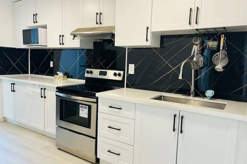 West Hill Condo | A Comfort and Convenient House in Scarborough