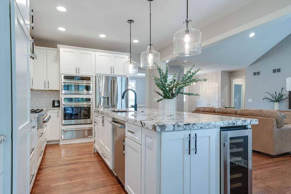Russell House | River Birch Grandeur
