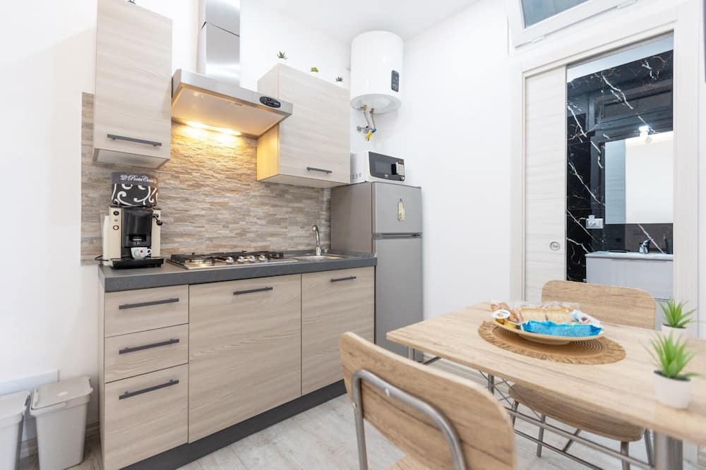 Acradina Apartment | Charming flat with 1 bedroom 1 Large bed +1 Sofa bed , bathroom and full kitchen