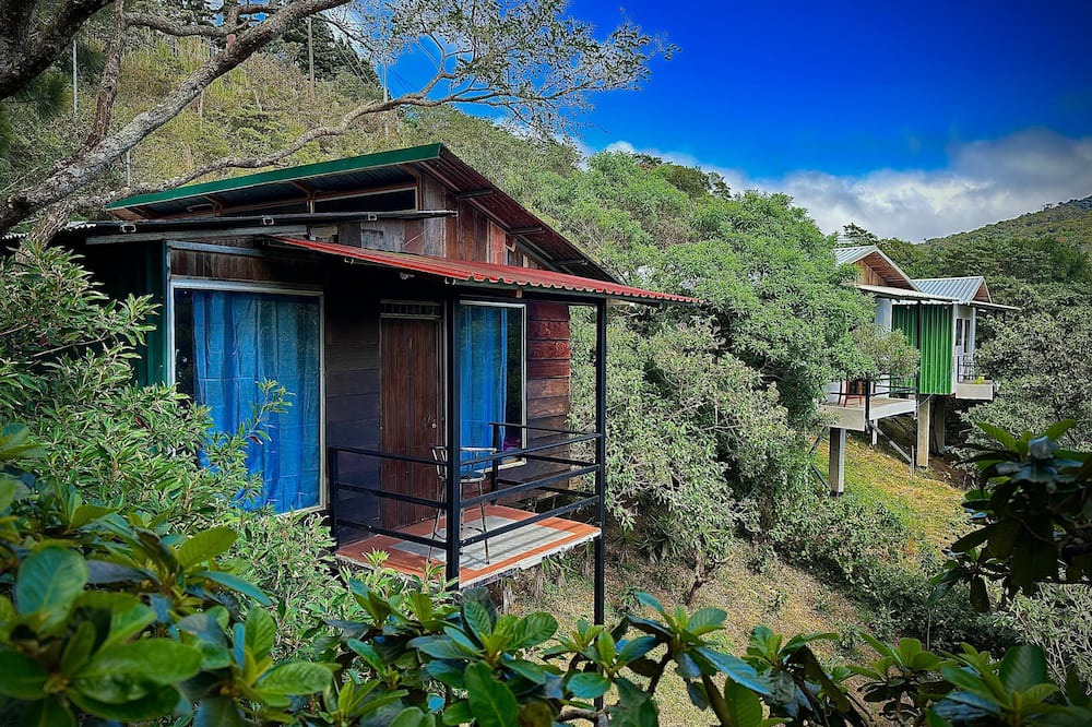 Monteverde Cabin | Escape to our cozy cabins nestled in Monteverde Cloud Forest.