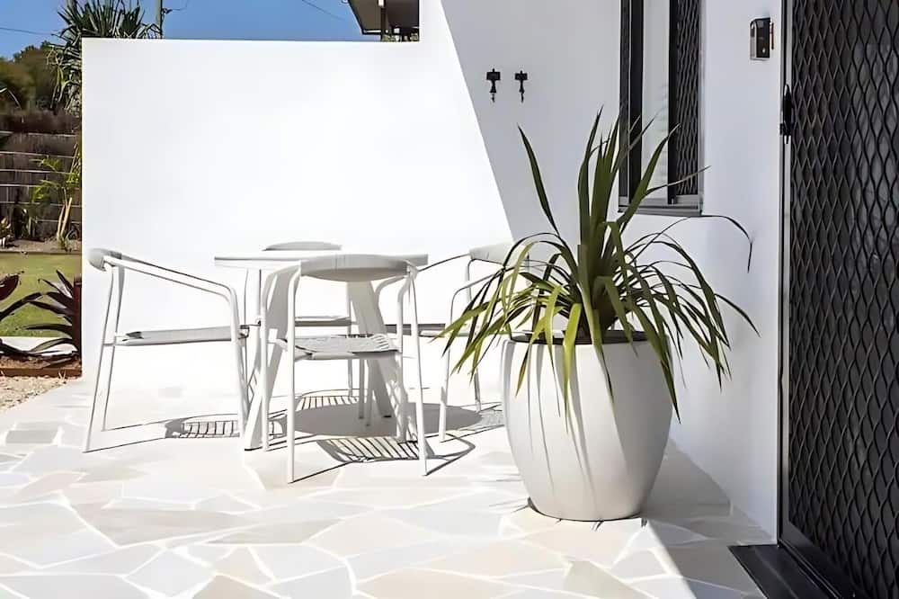 Pottsville Apartment | PottsVillas ~ Beautiful 1BDR unit in Pottsville