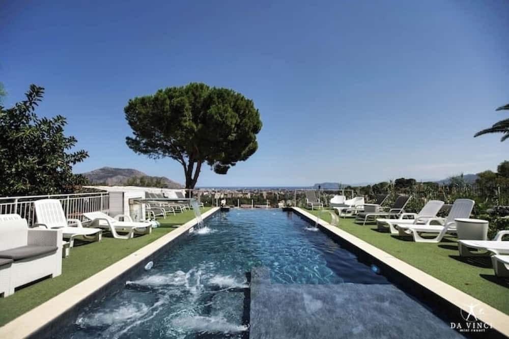Palermo Apartment | Exclusive Apartment in Villa with Pool - A Corner of Paradise