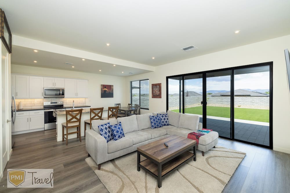 Prescott Valley House | *Newly Listed *Spacious *Family Friendly *Modern