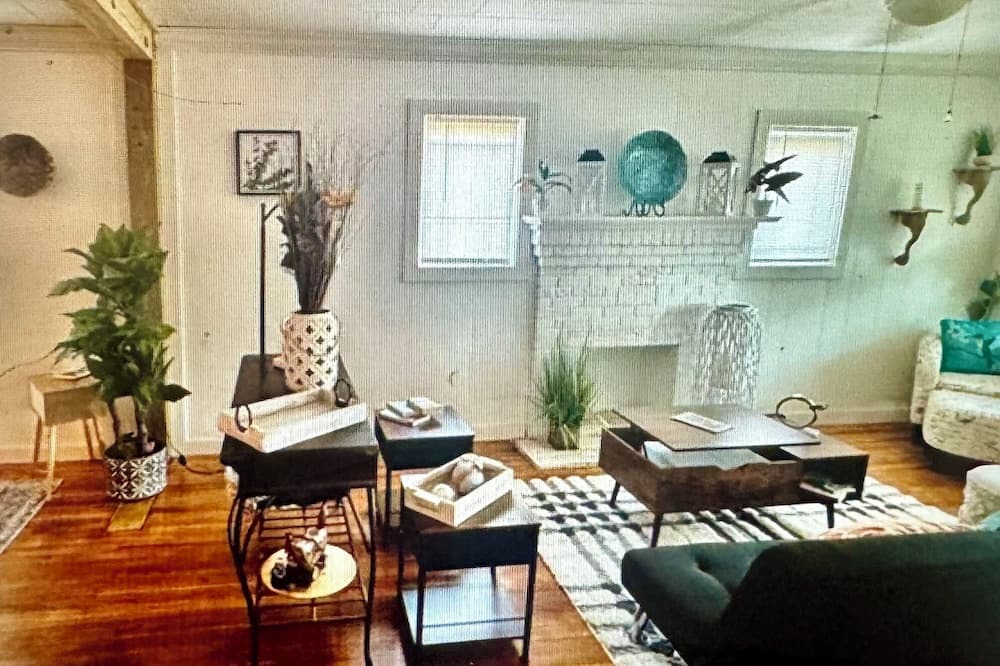 Wauchula House | Charming 3-bedroom house with WiFi, AC in gorgeous Wauchula