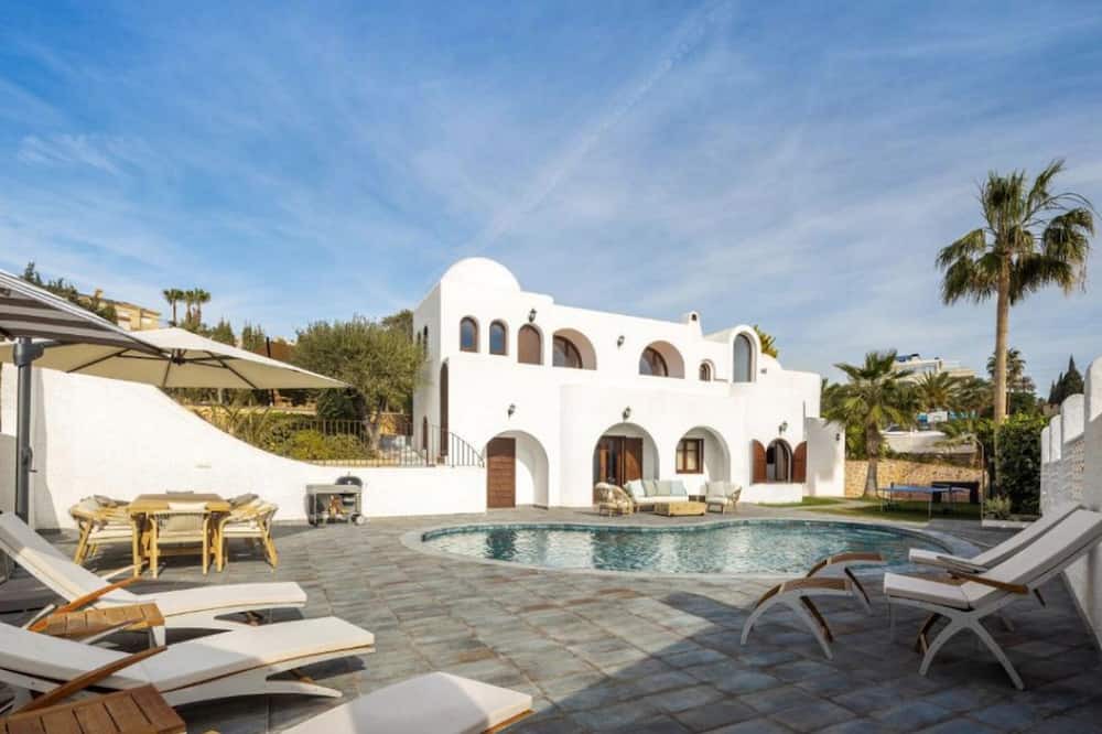 Villajoyosa Villa | Incredible Costa Blanca Villa | Villa Lilith | 3 Bedrooms | Viewpoint Overlooking the Sea | Outdoor Spaces Surrounded by Sun Loungers, Umbrellas, Outdoor Tables, Ping Pong, Foosball and Barbecue | Private Outdoor Pool | Villajoyosa