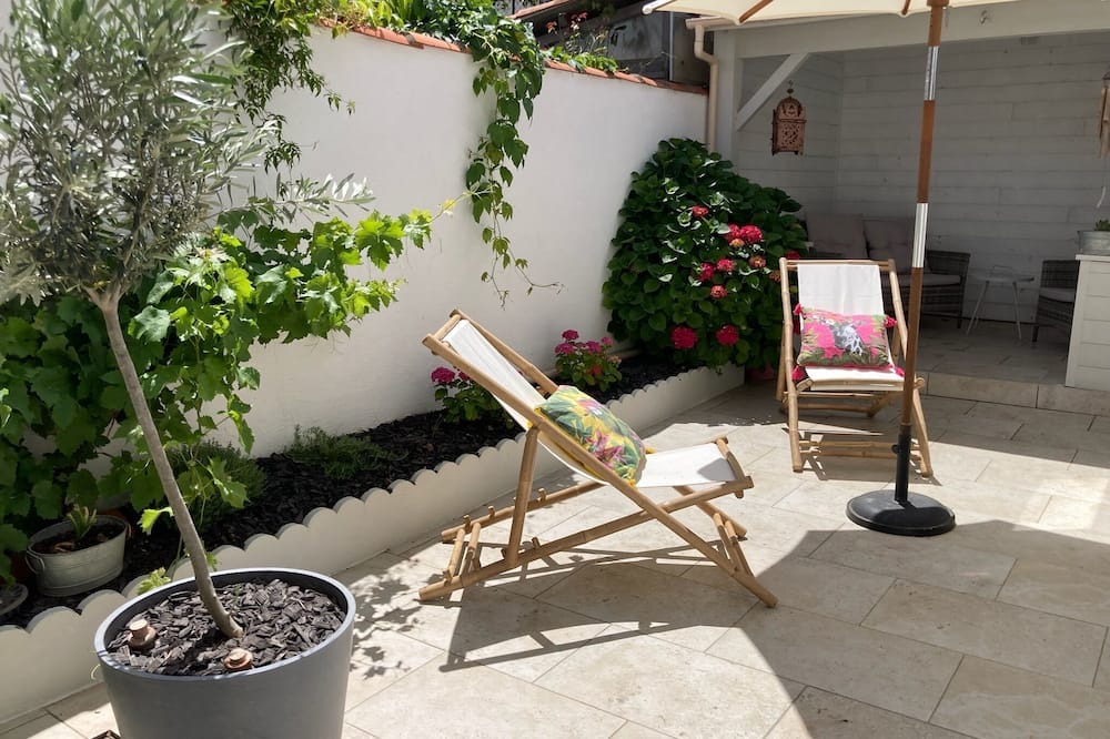 Rochefort House | Maison Dartiste de Plain Pied 3 Avec Patio Fleuri au Calme
