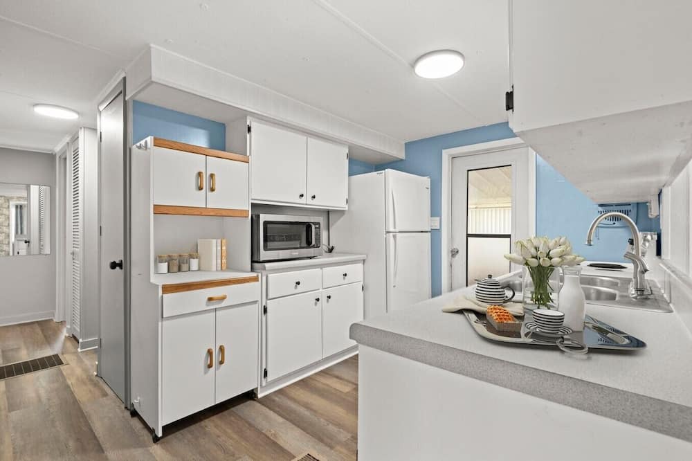 Ridge Manor House | 3 Bed 2 Bath Florida Getaway in Dade City with WiFi, AC, Clubhouse!