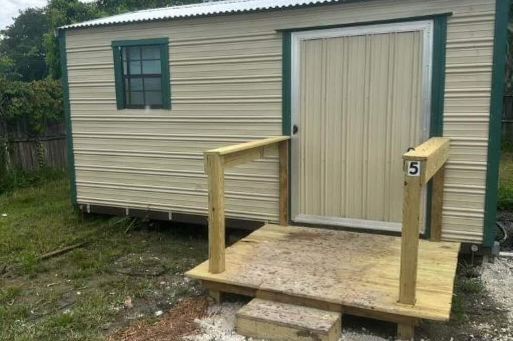 Jacksonville Cabin | Cozy cabin in enchanting Jacksonville with WiFi, AC