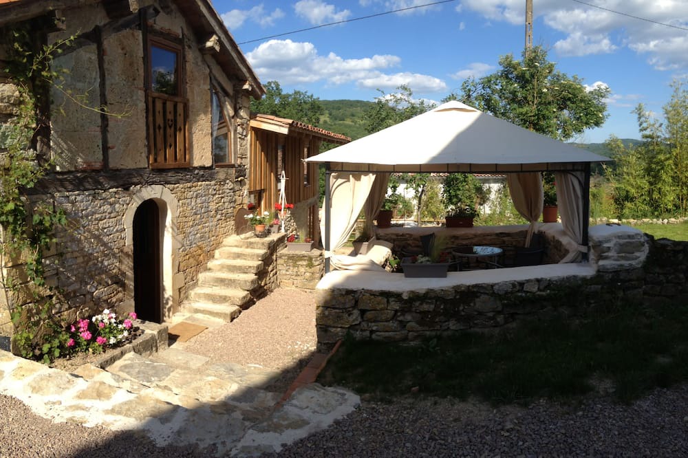 Varen House | Location DE Vacances Gite Dans UN Ancien Four A Pain DU Xviiième Siècle