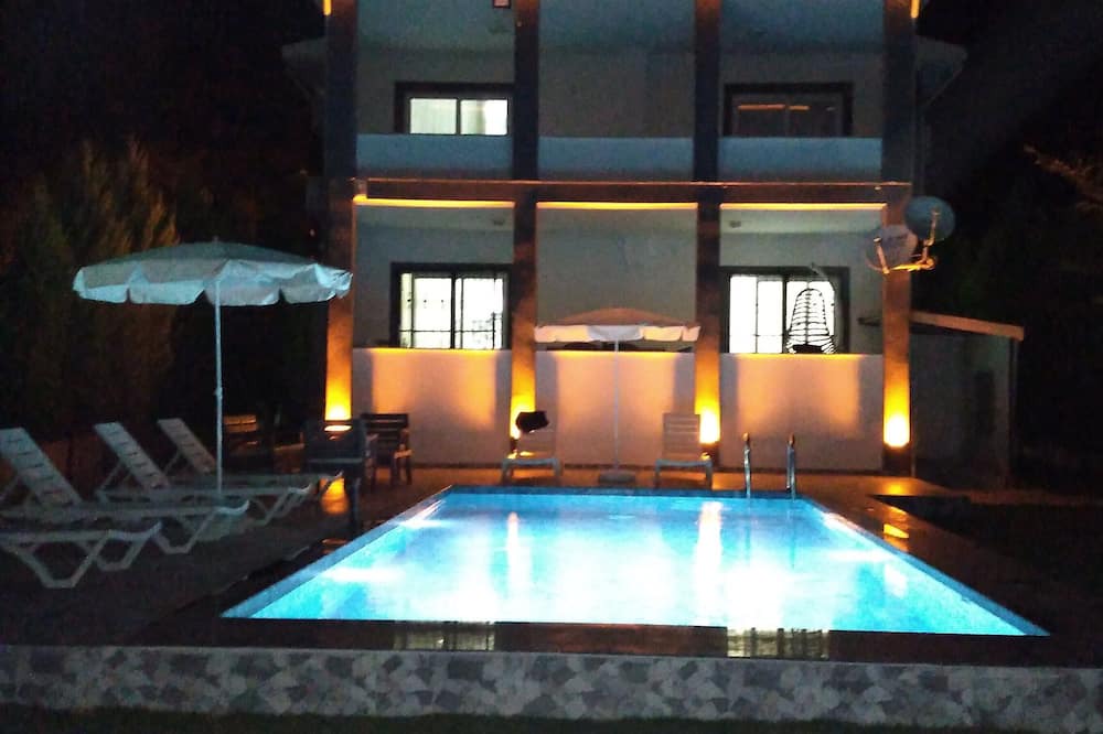 Ciftlik Villa | Spacious 6-bedroom villa with WiFi and AC in charming Muğla Fethiye