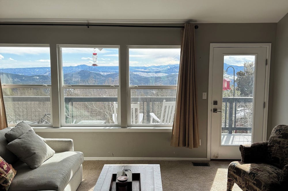 Kings Valley House | Conifer Above the Clouds w/ Amazing Views and Hot Tub!!