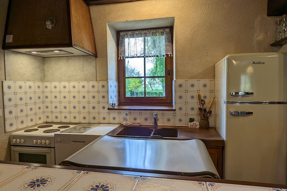 Neuvy-Saint-Sepulchre Cottage | Gite Neuvy-Saint-Sépulchre, 3 bedrooms, 6 persons