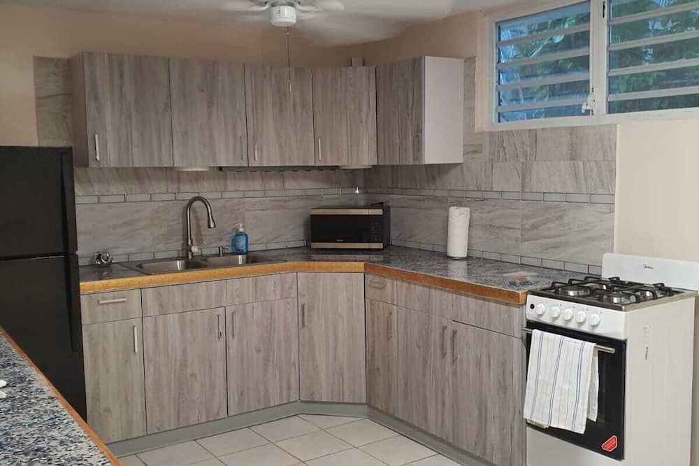 Ceiba House | Charming 2-bedroom house in welcoming Ceiba with WiFi, AC