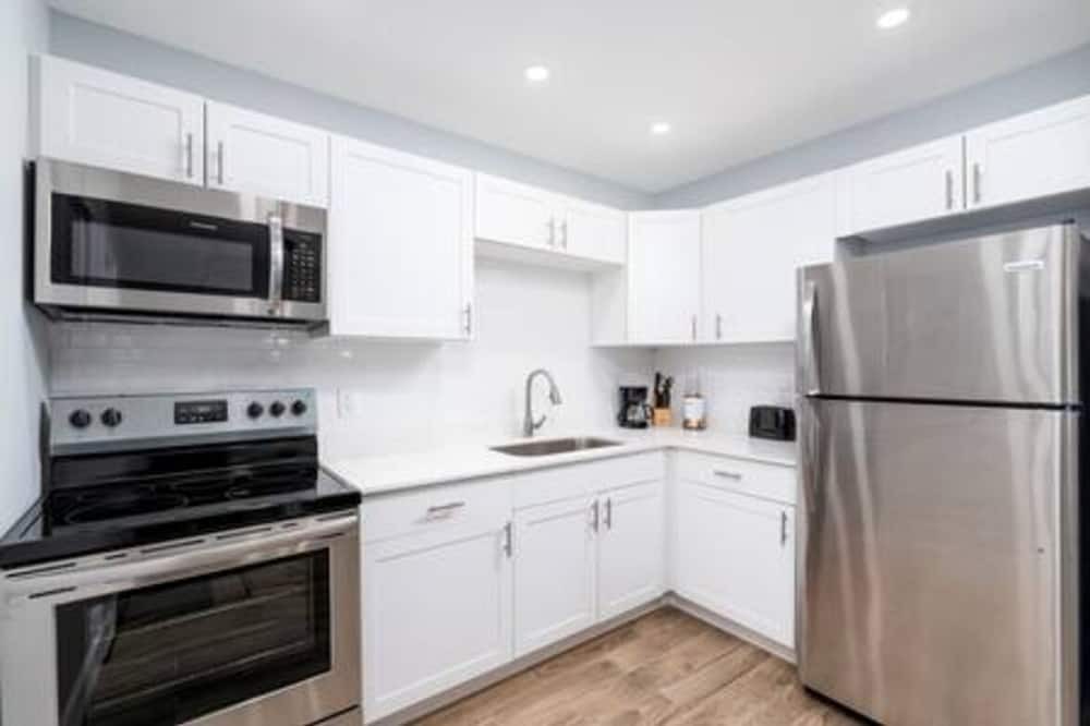 Riverside Park Villa | Tropical Oasis in Fort Lauderdale - Villa Mandala