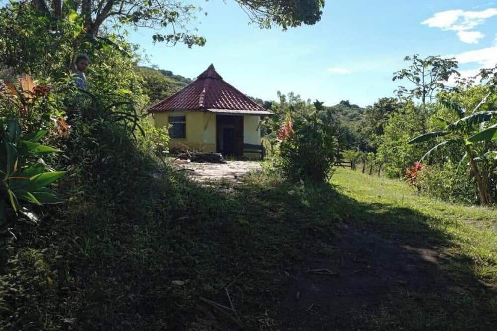 Monteverde Cottage | Charming 1-bedroom cottage in amazing Monte Verde with WiFi
