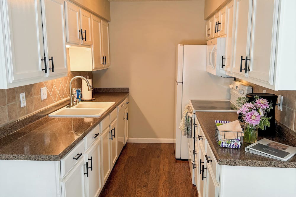 Bismarck Condo | Lovely 2-bedroom condo in the heart of Bismarck