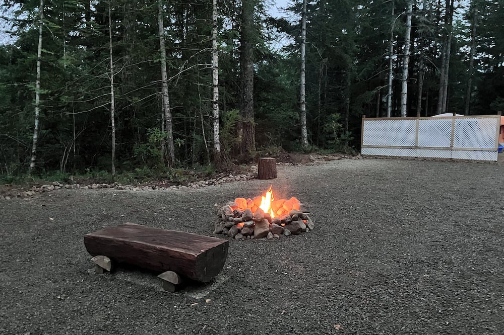 West Hills RV Rental | Marvelous campground near Rocky Brook Falls - Boulder