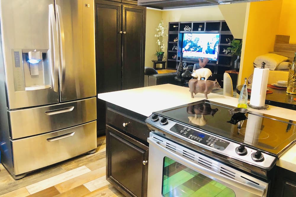 Chula Vista House | 3-Bedroom Town Home in lovely Chula Vista with WiFi 20 minutes from DT San Diego