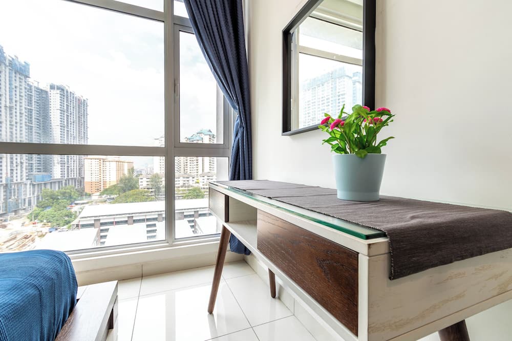 Bandar Tun Razak Apartment | Sleeps 6 New Bukit Jalil Fiber Long Short Stay