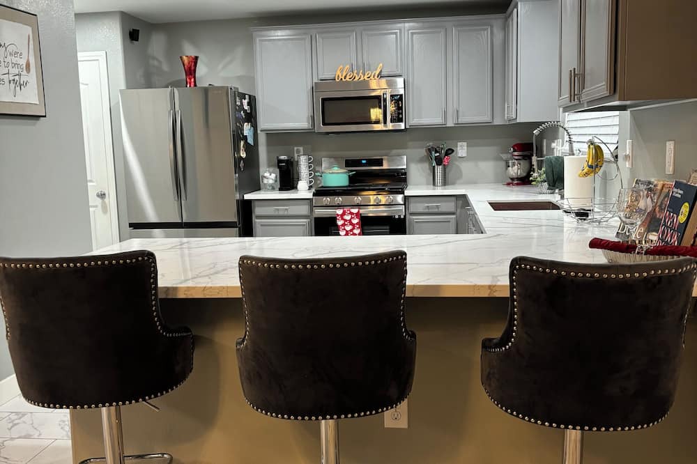 North Las Vegas House | Seasoned 2 Perfection