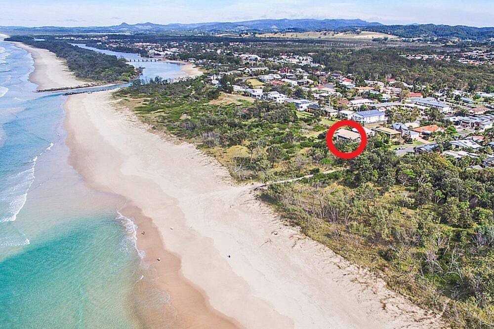 Pottsville House | Surfside Pottsville - Absolute beachfront house with private beach access