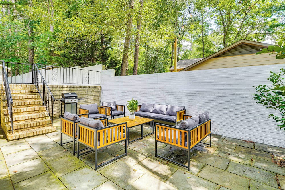 Durham House | Durham Home w/Private Pool: Close to UNC & Duke!