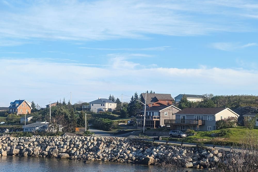 Terence Bay Apartment | The Atlantic Abode- Cozy Beachfront walkout 1Bed with private bathroom & kitchen