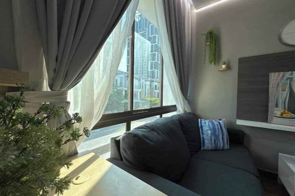 Cyberjaya House | Self Check in Homestay Room 2, Y5 Netflix Parking Coway