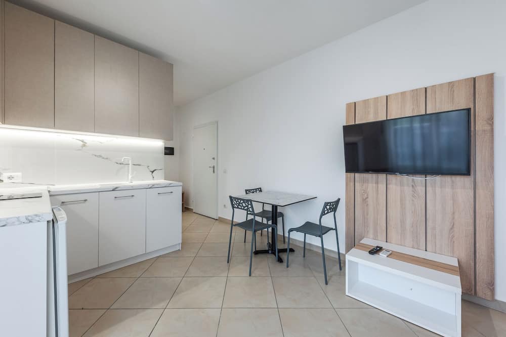Durres Apartment | Glam Apartment 6