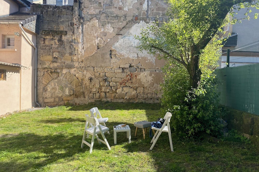 Brive-la-Gaillarde House | House in the heart of the historic center with garden and free parking