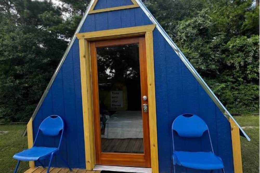 Coldspring House | Cozy Nature A-frame: AC, Heating, Electricity in Coldsprings