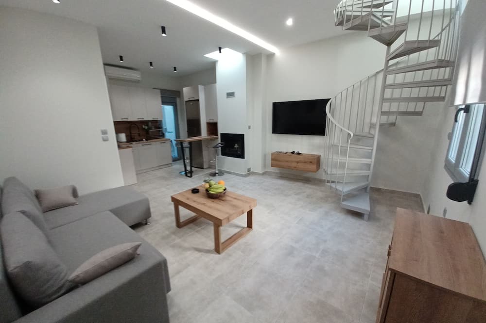 Lesvos House | 5 minutes to the center!Pet-Friendly!