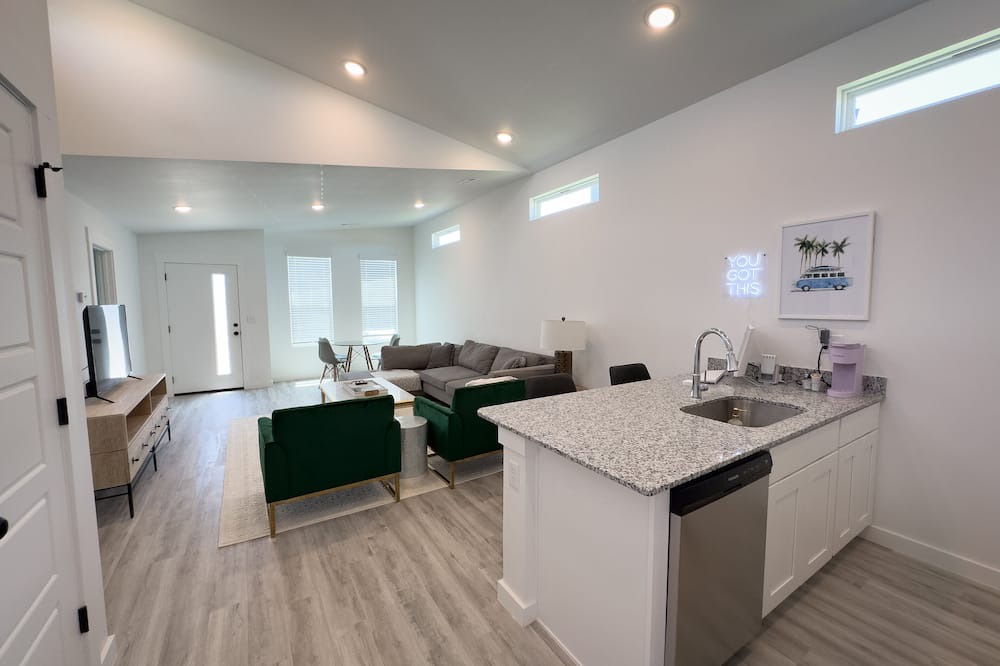 Centerton House | Sophisticated + Cozy New Home in Bentonville, Arkansas