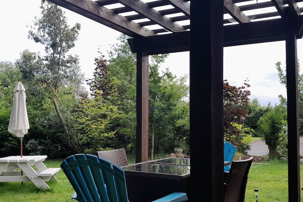 Slane House | Boyne Valley Cabin