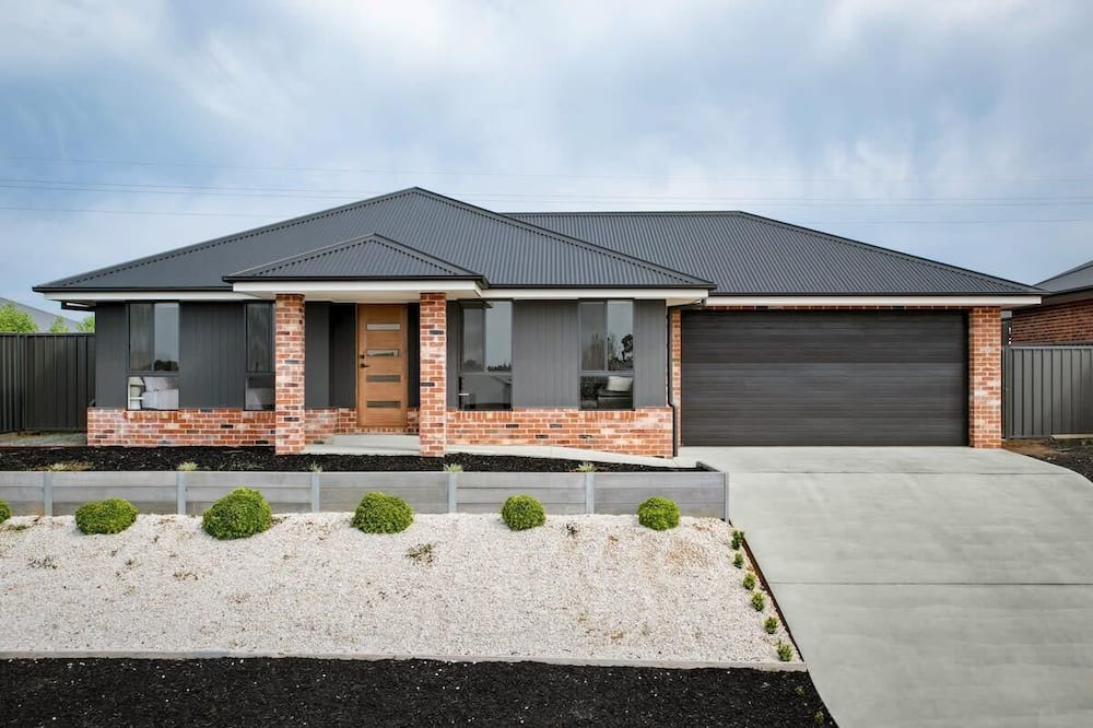 Thurgoona House | Albury Oasis Summary: