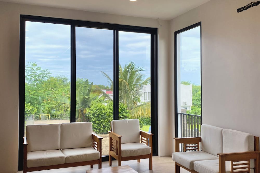 Olon House | Cozy, Comfy and Spacious Apartment.