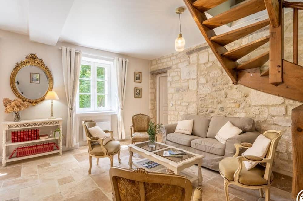 Rémy Cottage | Gite Morienval, 3 bedrooms, 6 persons