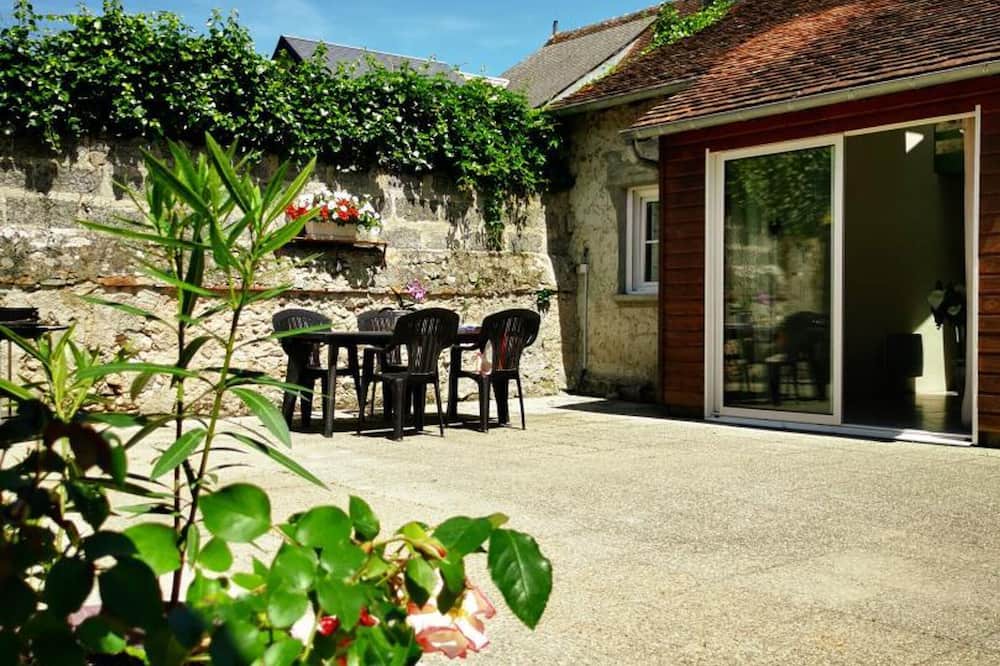 Descartes Cottage | Gite Descartes, 3 bedrooms, 7 persons